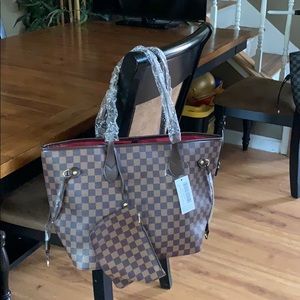 NWT Daisy Rose Tote bag !!!